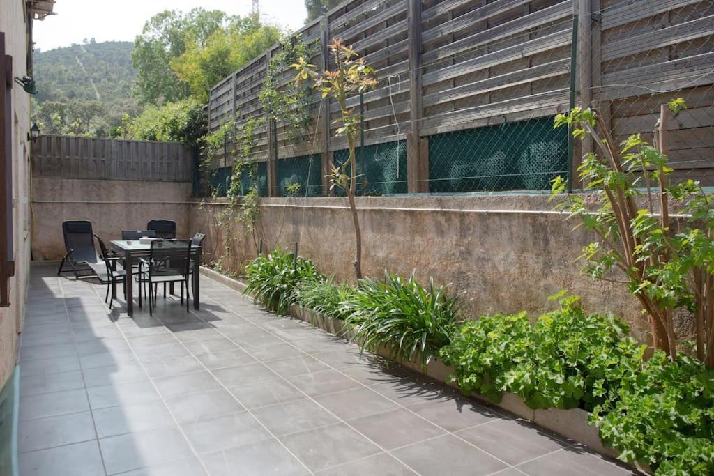 Appartement En Rez De Jardin Et Terrasse Ds Villa Hyères Екстериор снимка